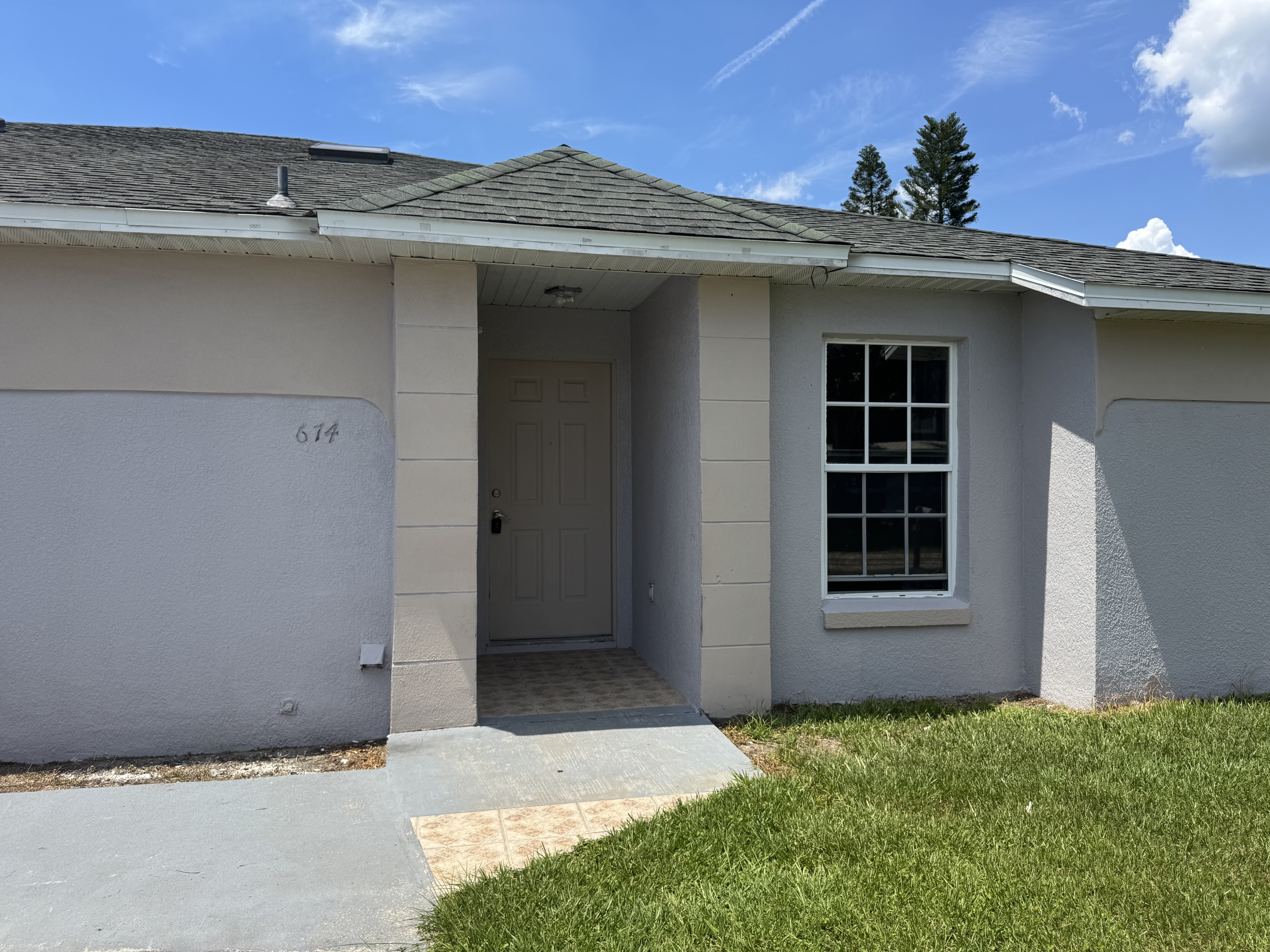 674 Royalty Court - 1